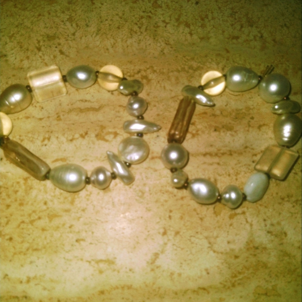 Faux pearl and candy beads bracelet
